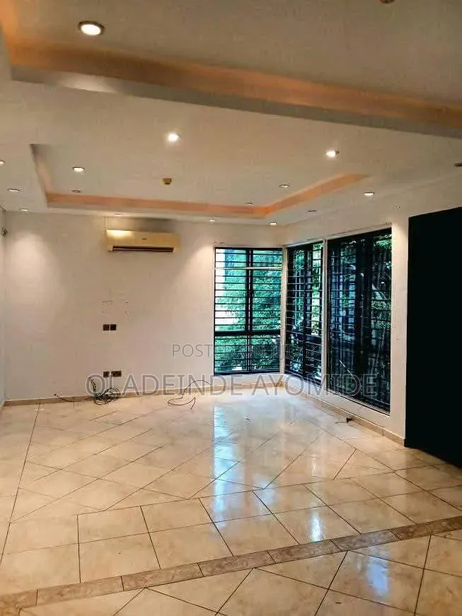 2bdrm Apartment in Banana Island for rent