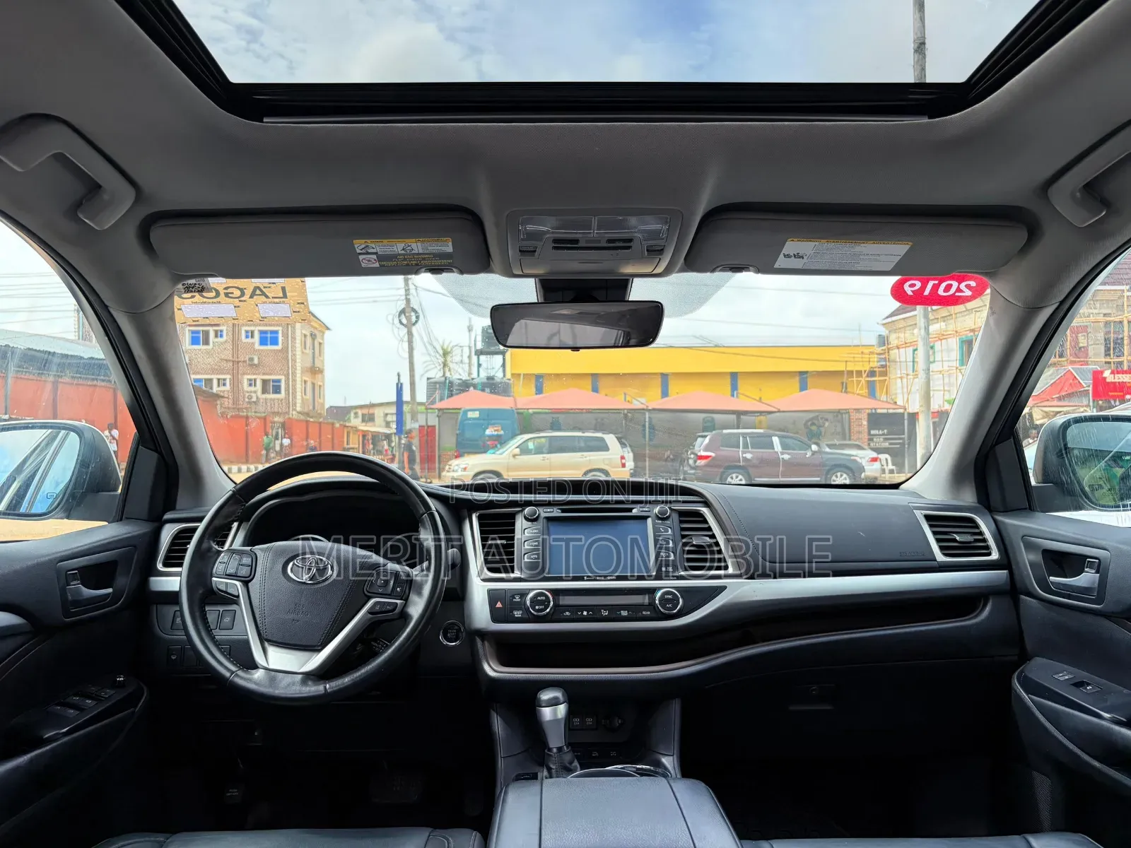 Toyota Highlander XLE 2019 White
