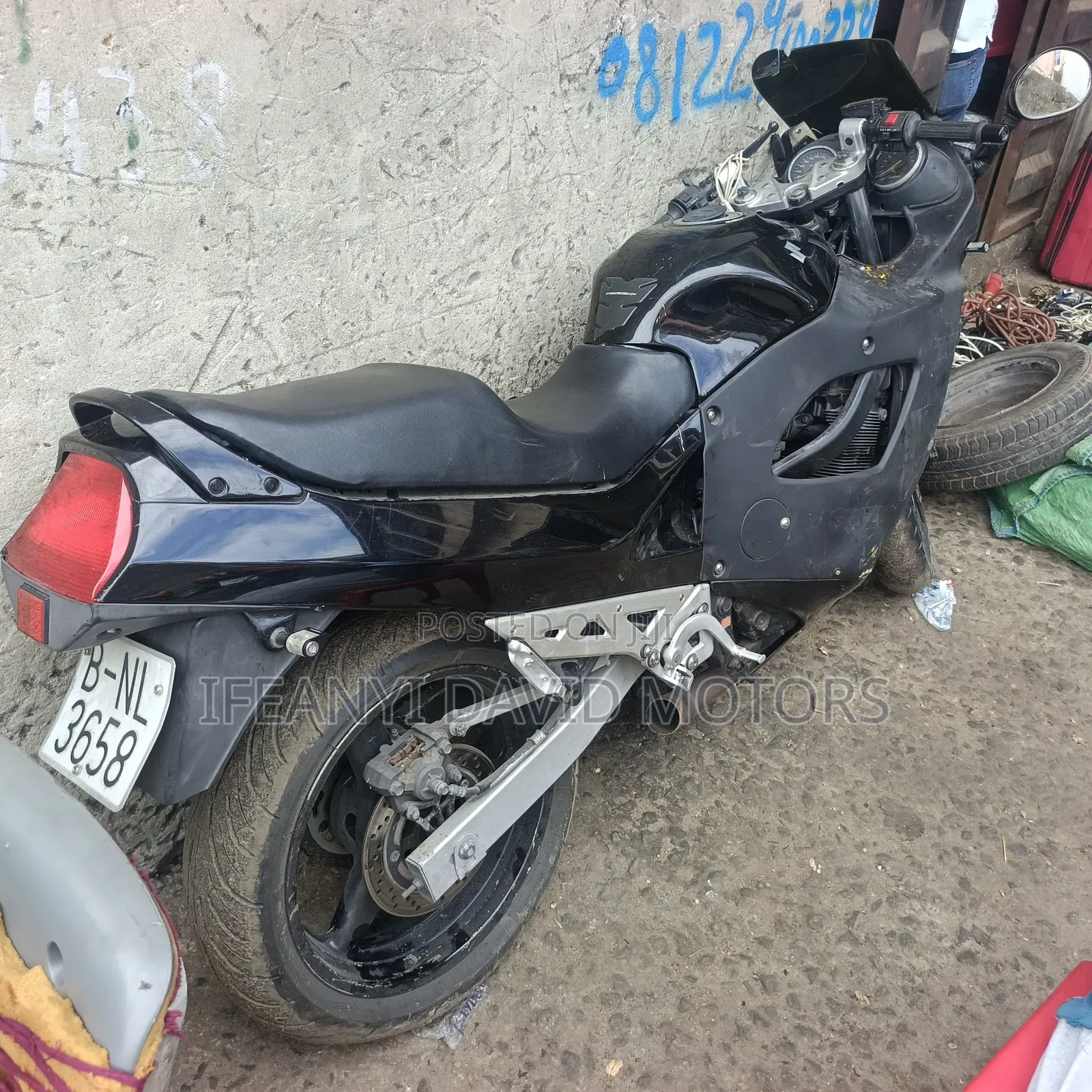 Suzuki Sport 2000 Black