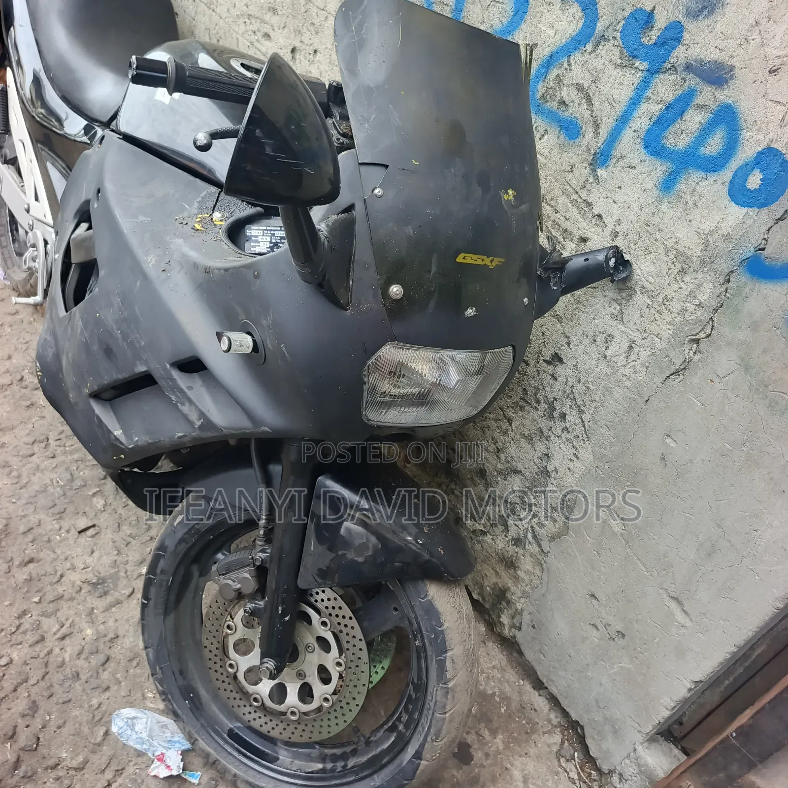 Suzuki Sport 2000 Black