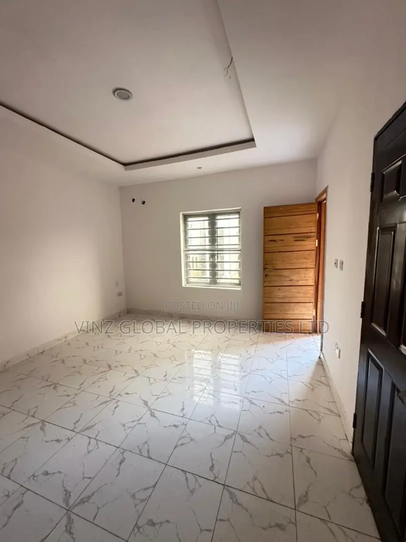 4bdrm Duplex in Lekki for rent