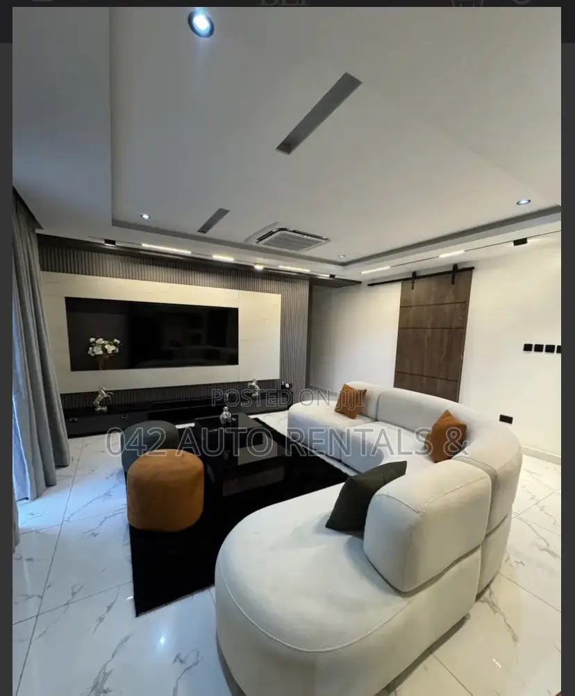 1 Bedroom in Asokoro With Pool, Gym, 24/7, Home Office Office Hall
