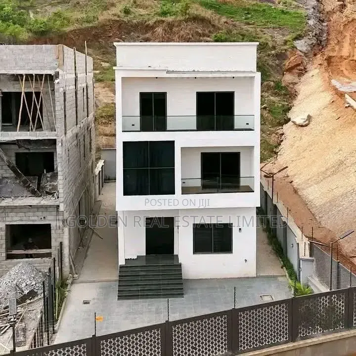 Furnished 3bdrm Duplex in Katampe Extension for sale