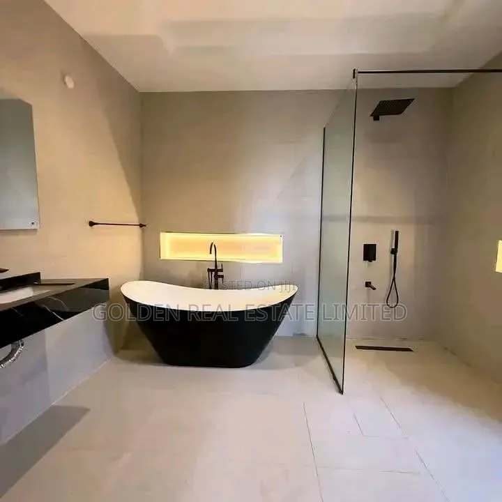 Furnished 3bdrm Duplex in Katampe Extension for sale