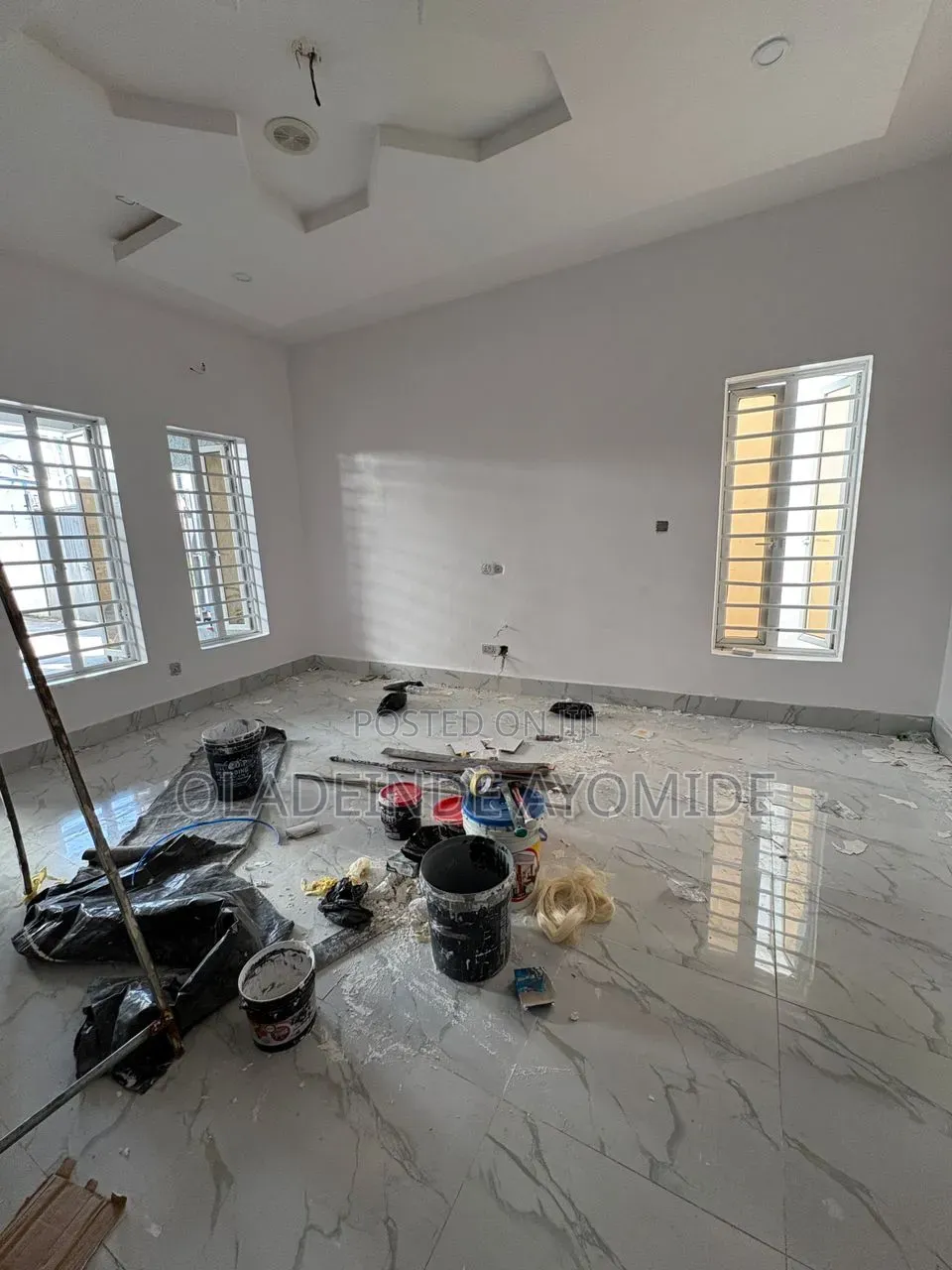 Mini Flat in Orchid, Chevron for rent