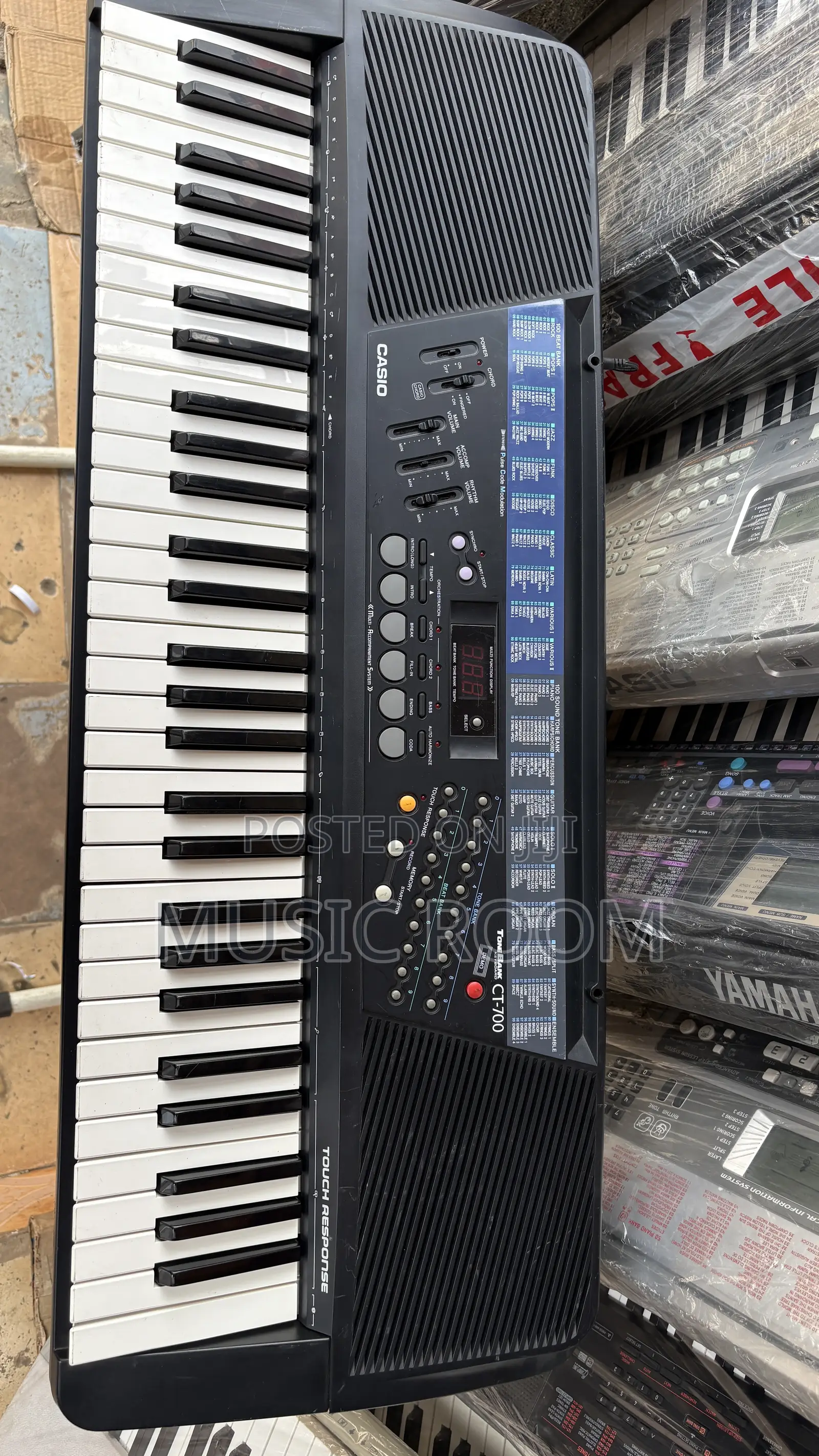 61 Keys Casio Ct-700 Keyboard and Adapter