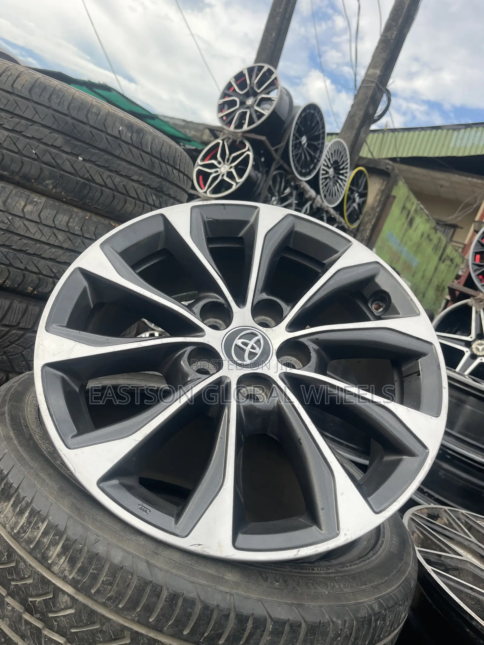 17- Inch Alloy Rim Clean Tokunbo for 2016 Toyota Camry, Avalon