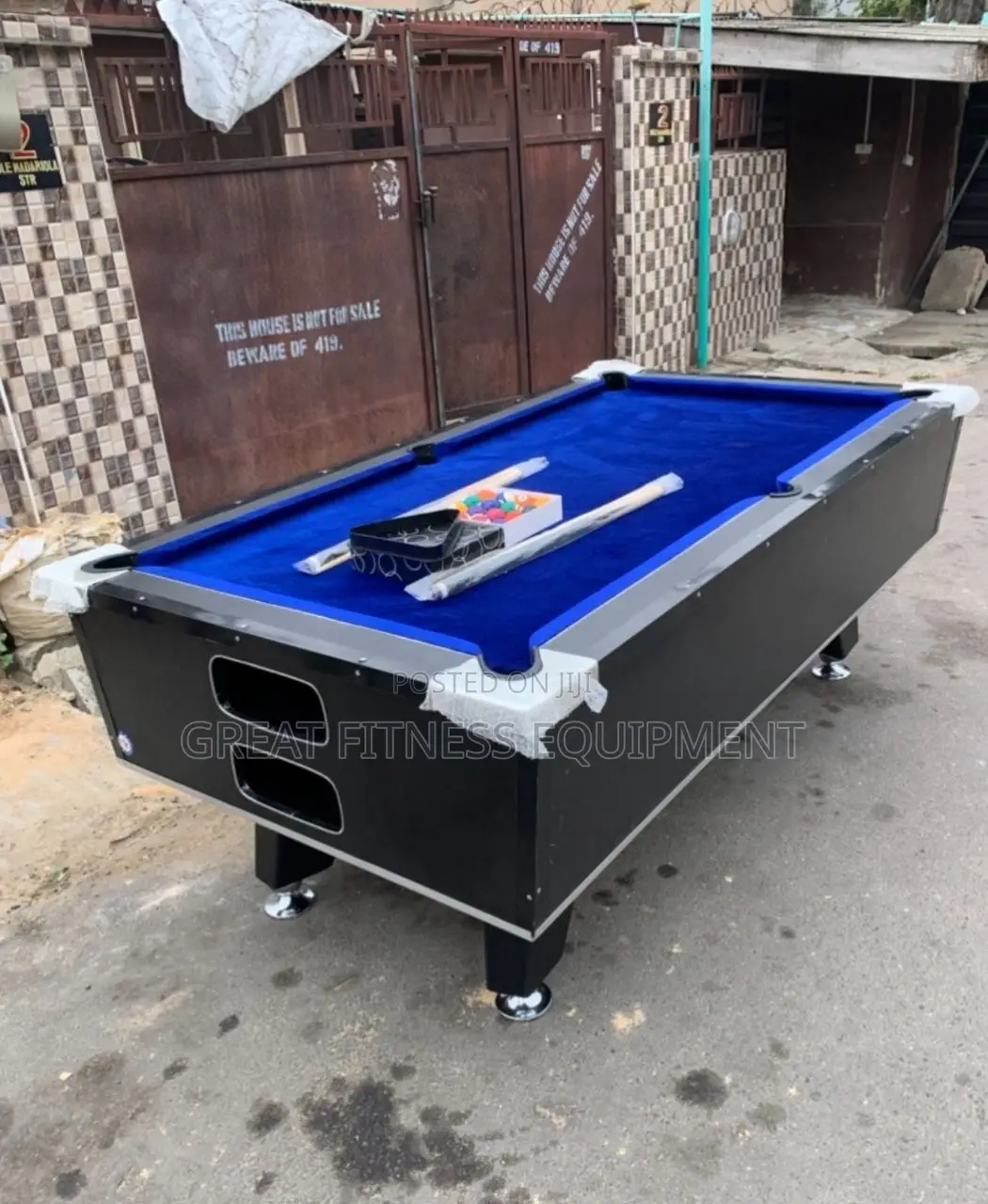 7ft Marble Coin Operated Snooker Table