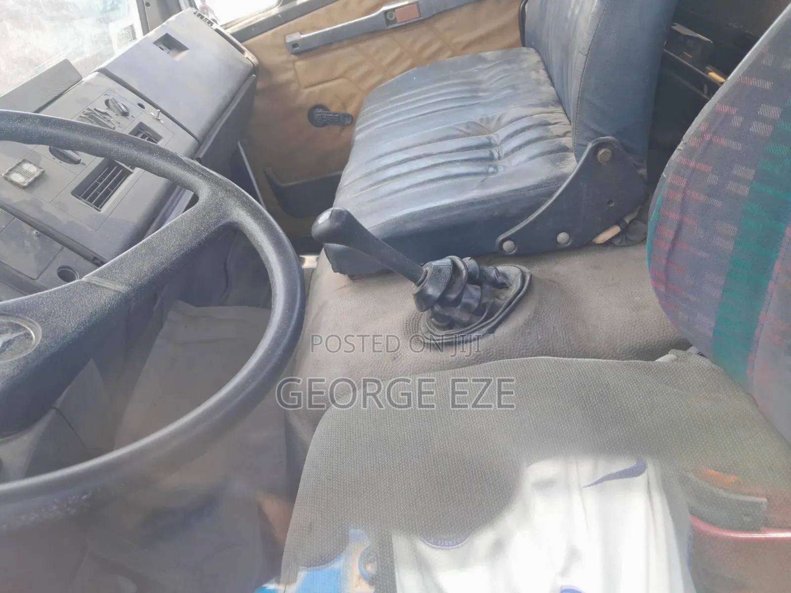 Foreign Used Mercedes Truck 1114
