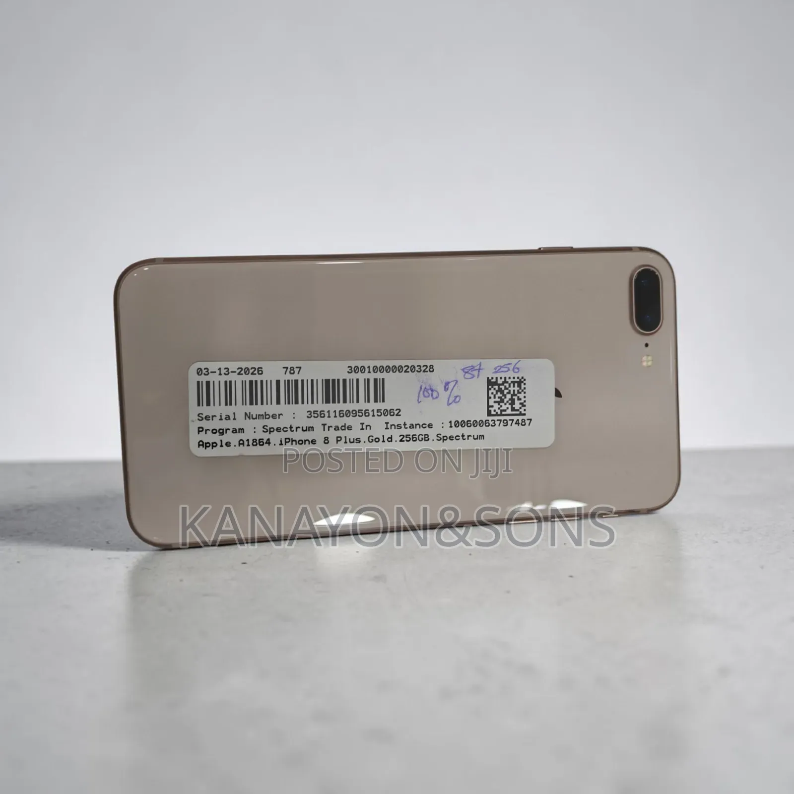Apple iPhone 8 Plus 64 GB Gold