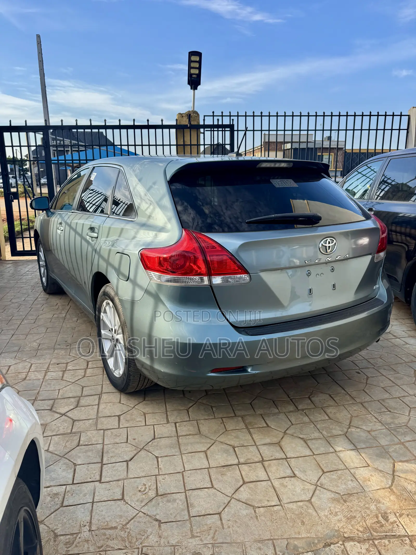 Toyota Venza AWD 2010 Green