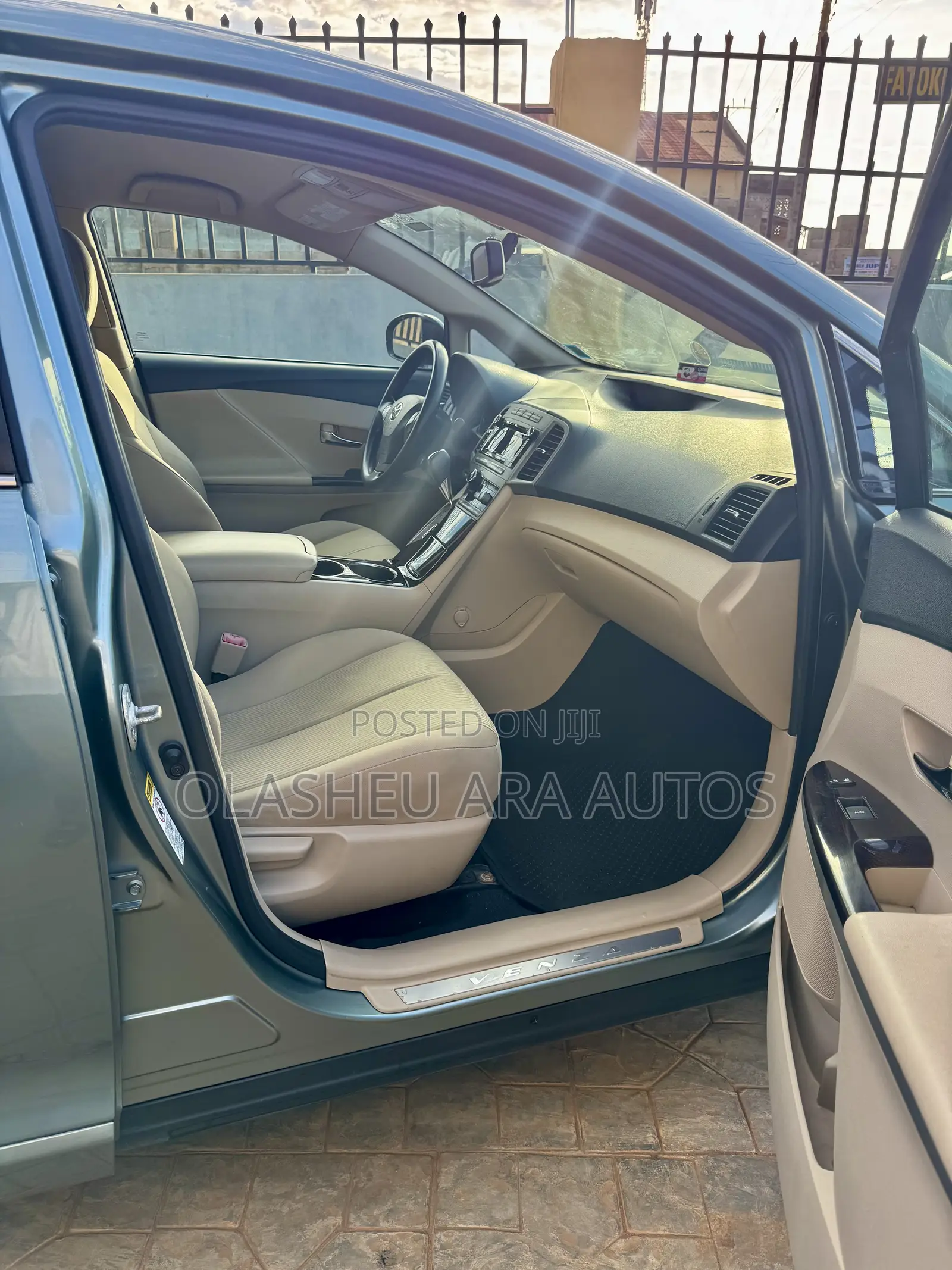 Toyota Venza AWD 2010 Green