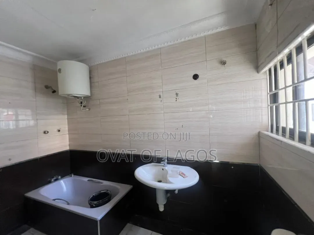 6bdrm Duplex in Victoria Island for rent