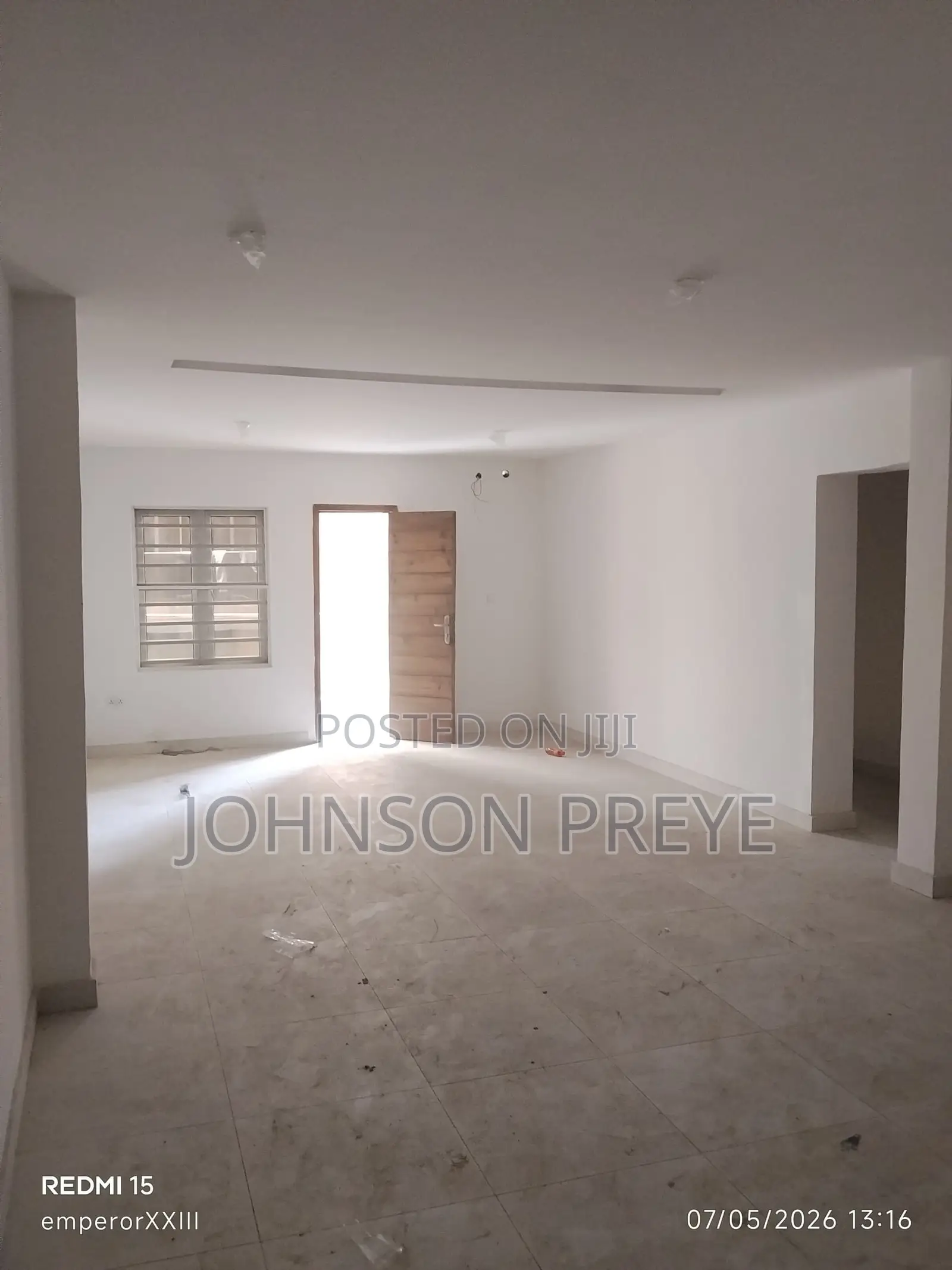 2bdrm Apartment in Lekki Phase 1 for rent