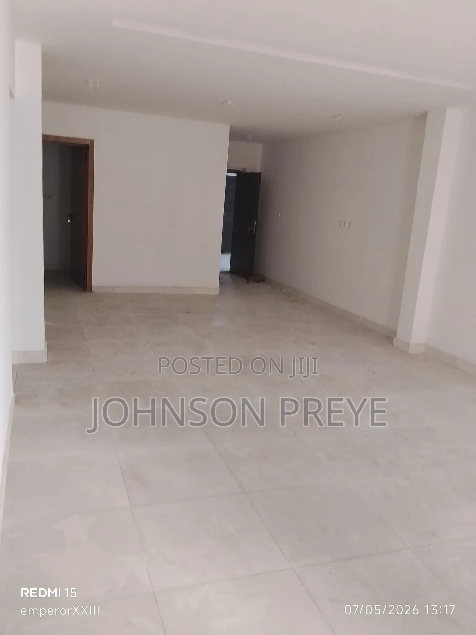 2bdrm Apartment in Lekki Phase 1 for rent
