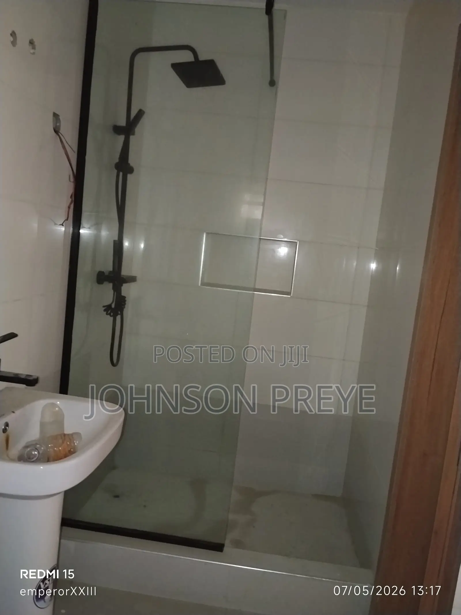 2bdrm Apartment in Lekki Phase 1 for rent