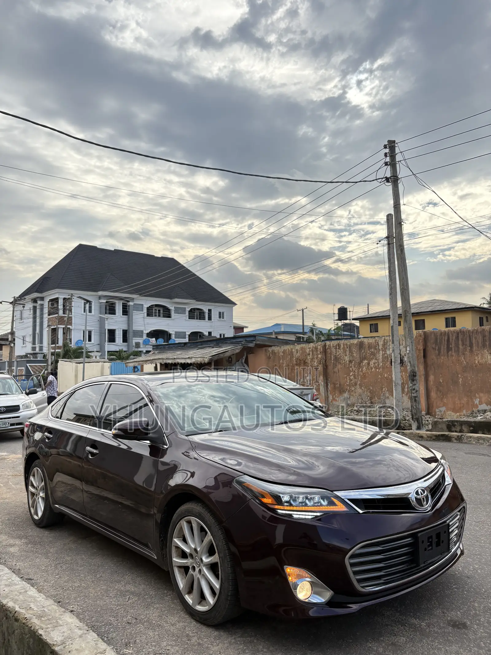 Toyota Avalon XLE Premium 4dr Sedan (3.5L 6cyl 6A) 2014 Burgundy