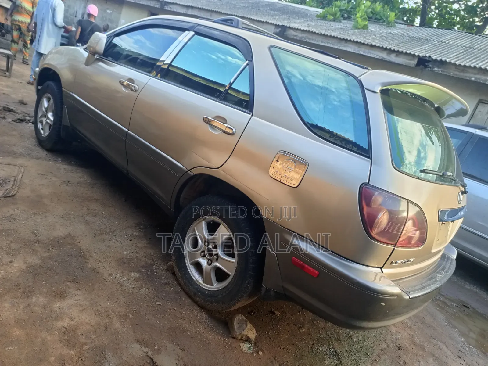 Lexus RX 300 1999 Gold