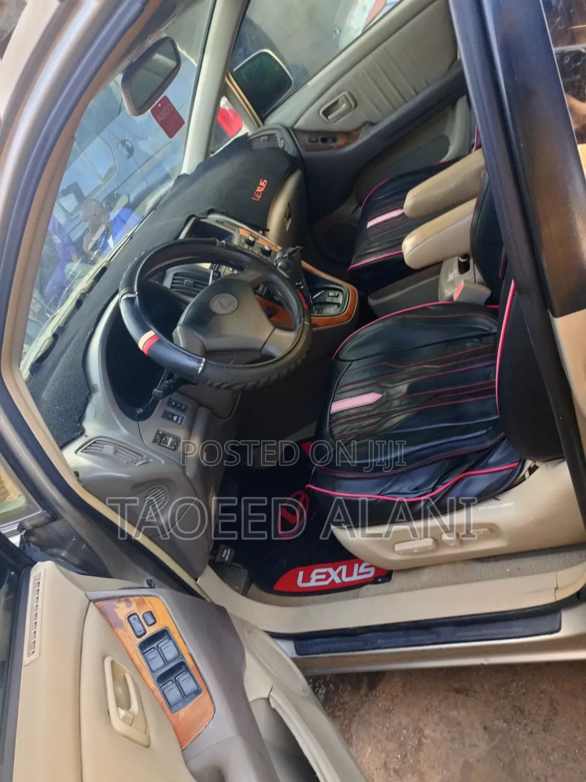 Lexus RX 300 1999 Gold