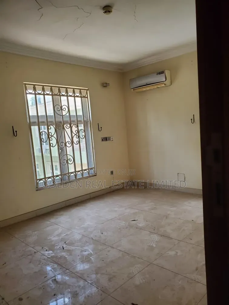 5bdrm Duplex in Wuse 2 for rent
