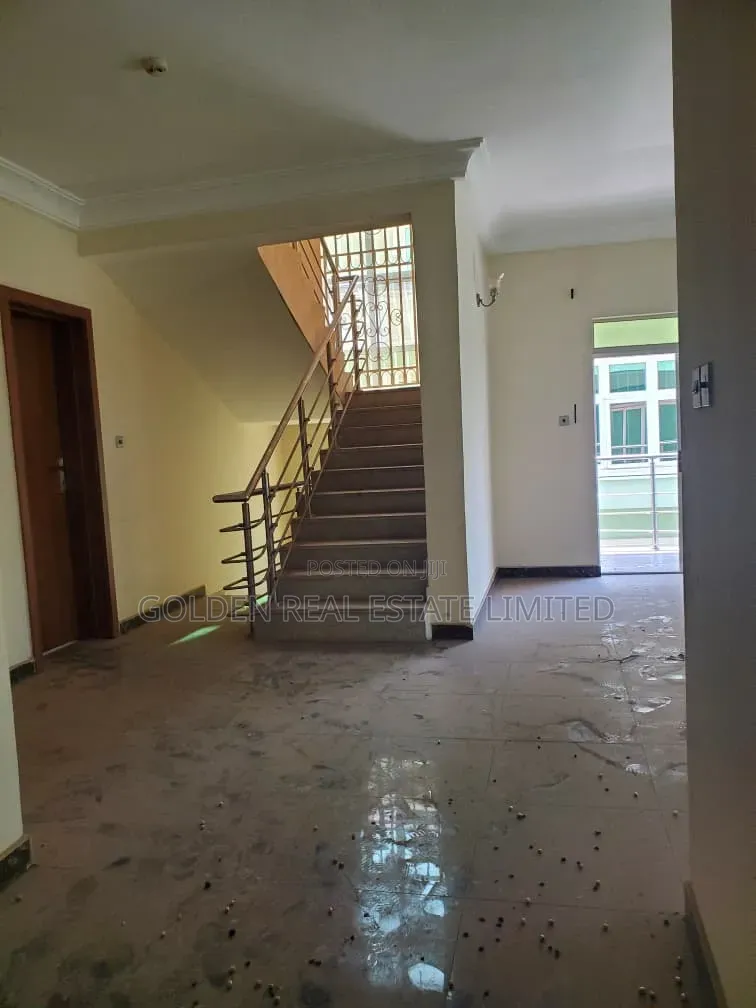 5bdrm Duplex in Wuse 2 for rent