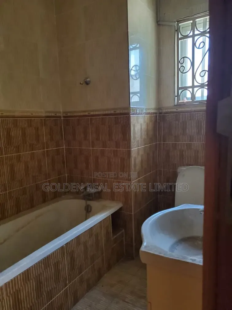 5bdrm Duplex in Wuse 2 for rent