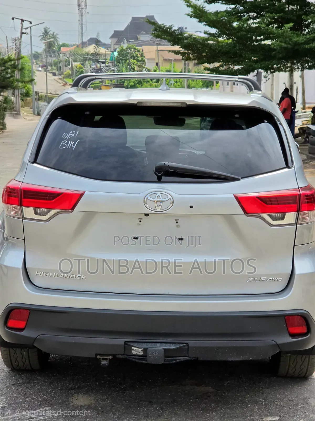 Toyota Highlander XLE 4x4 V6 (3.5L 6cyl 8A) 2017 Silver