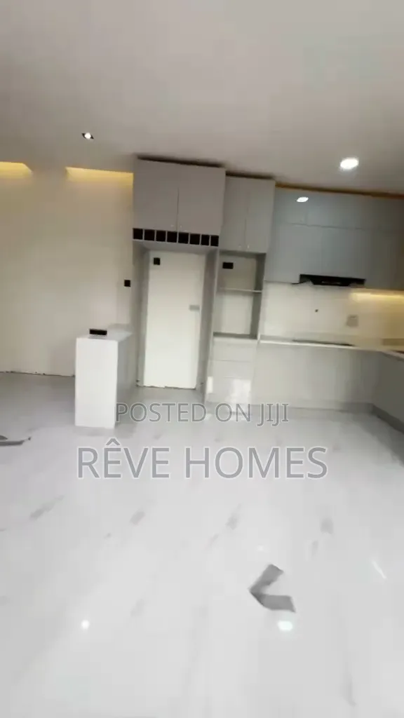 Furnished 2bdrm Apartment in Folagoro for rent