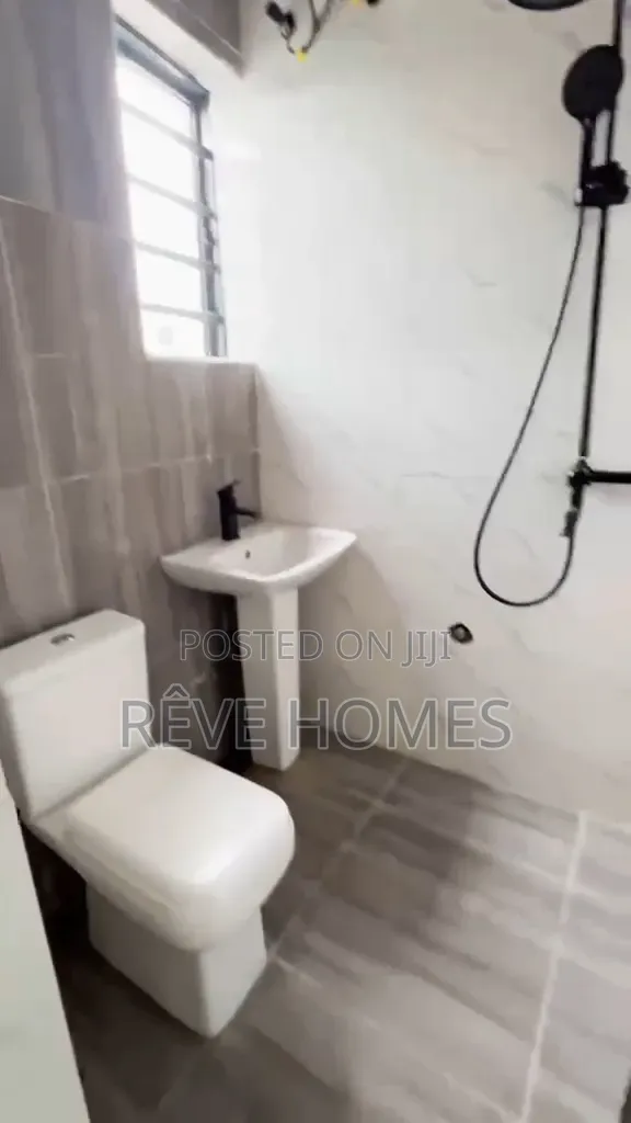 Furnished 2bdrm Apartment in Folagoro for rent