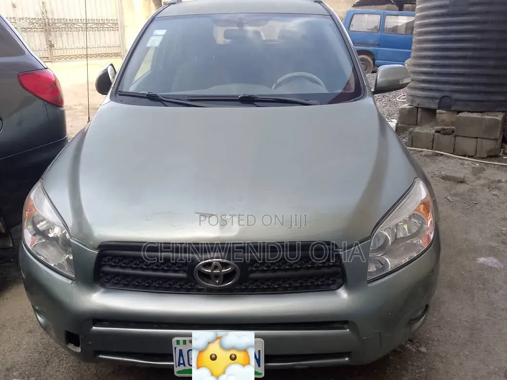 Toyota RAV4 2008 Green