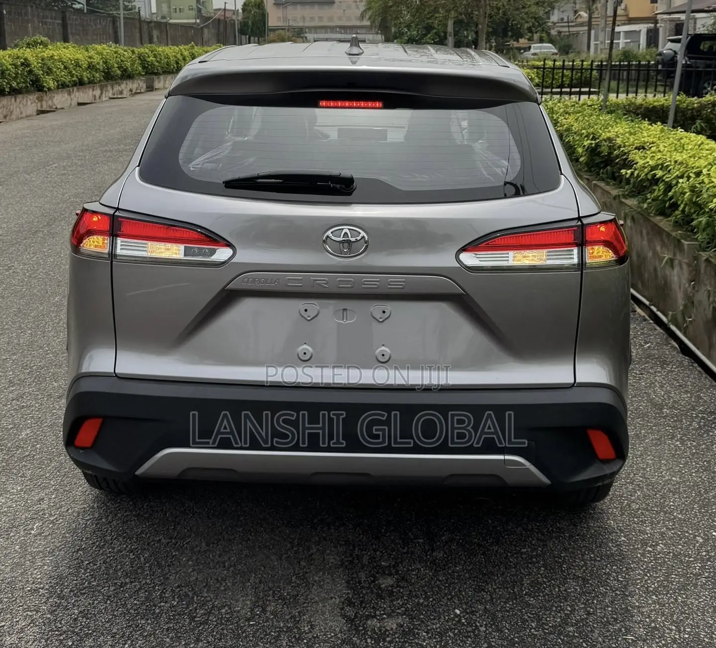 Toyota Corolla Cross LE 2025 Gray