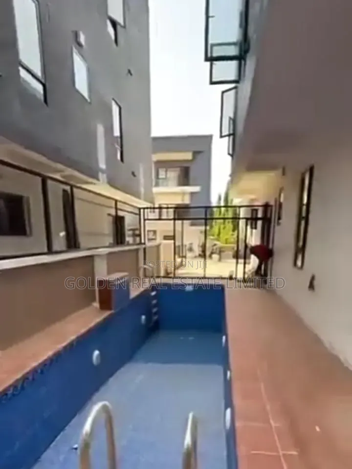 6bdrm Apartment in Katampe Extension for rent