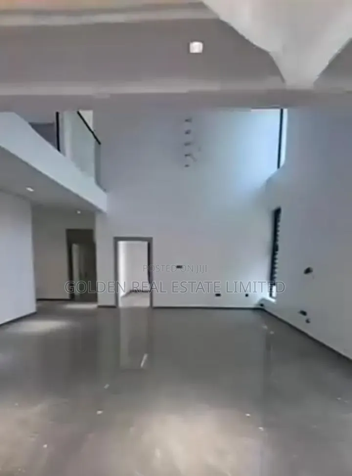 6bdrm Apartment in Katampe Extension for rent