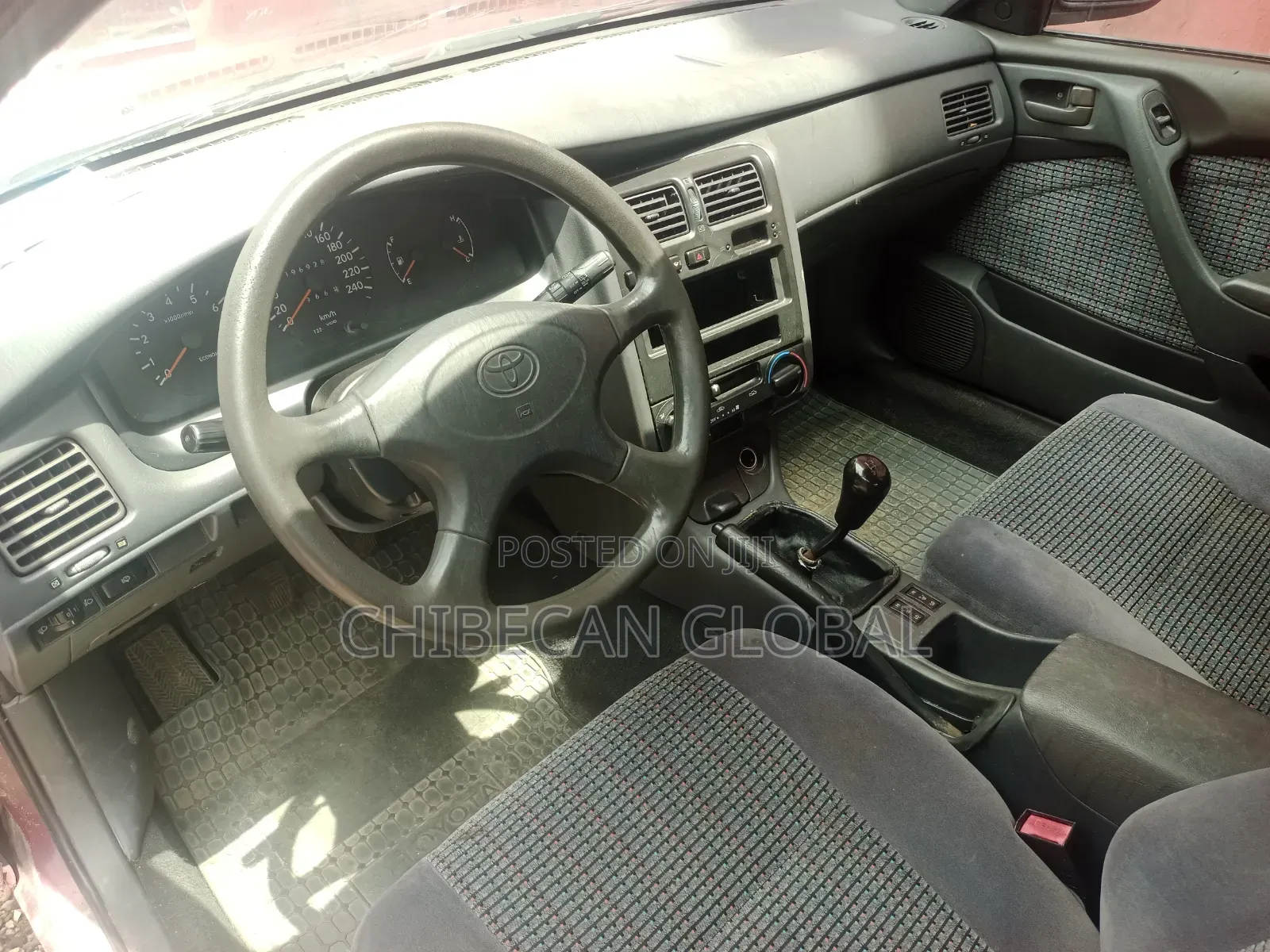 Toyota Carina E 2.0 GLi Hatchback 1998 Red