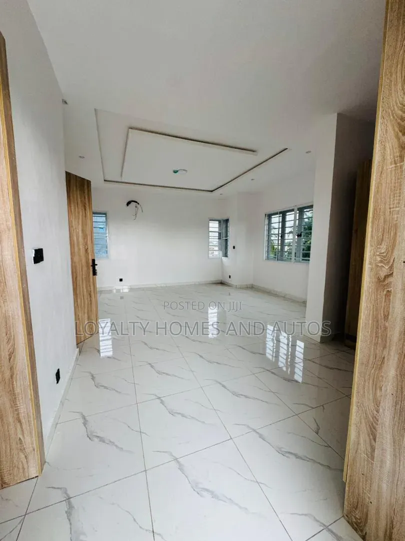 4bdrm Duplex in Adeniyi Jones for sale