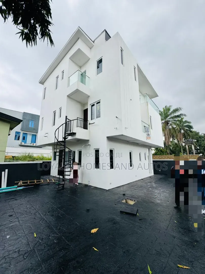 4bdrm Duplex in Adeniyi Jones for sale