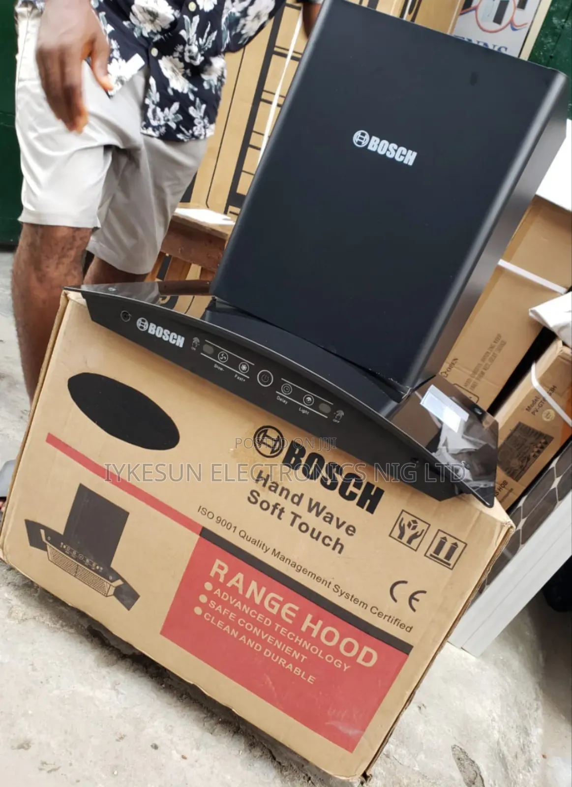 Quality Bosch 60cm Curved Smart Automatic Digital Heat Extractor Etc.