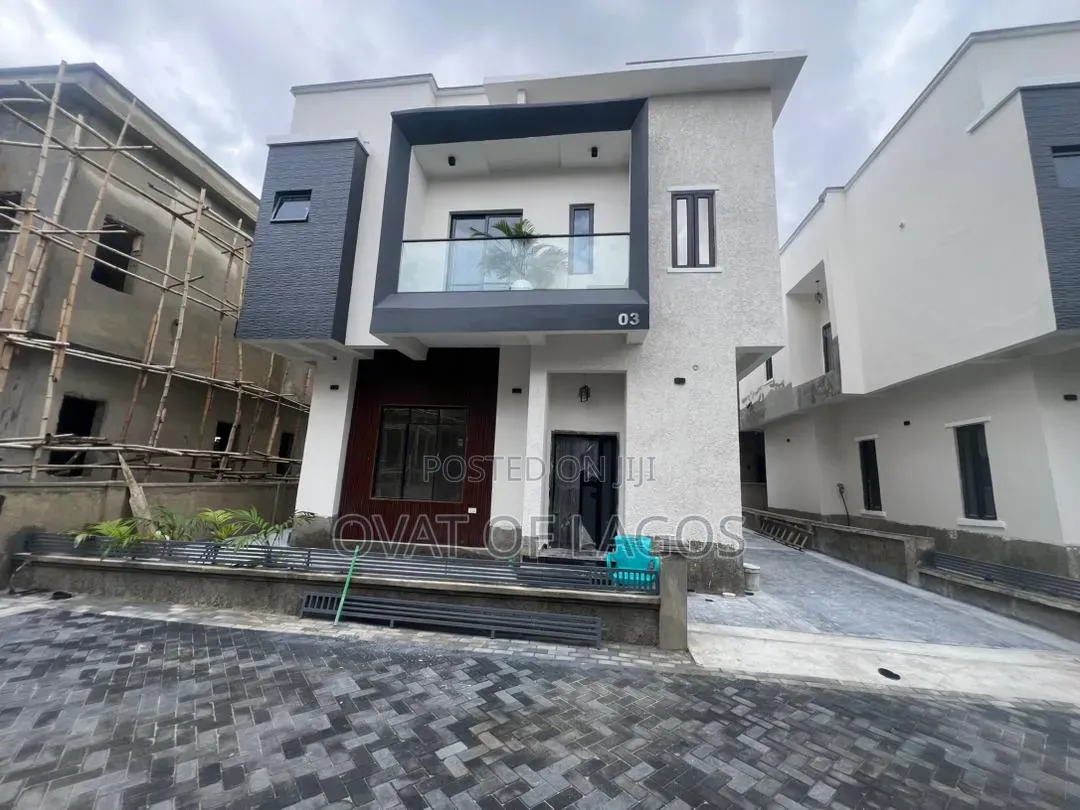 4bdrm Duplex in General Paint, Off Lekki-Epe Expressway for sale