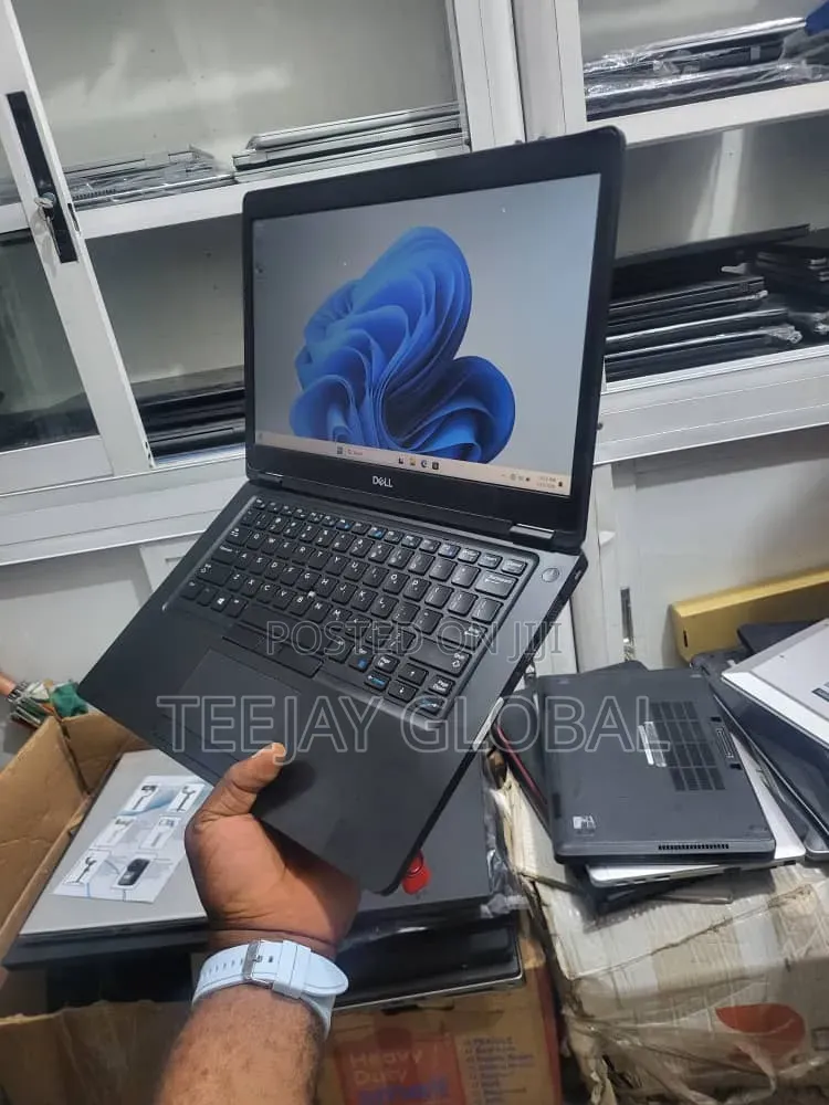 Laptop Dell Latitude 5490 8GB Intel Core i5 SSD 256GB