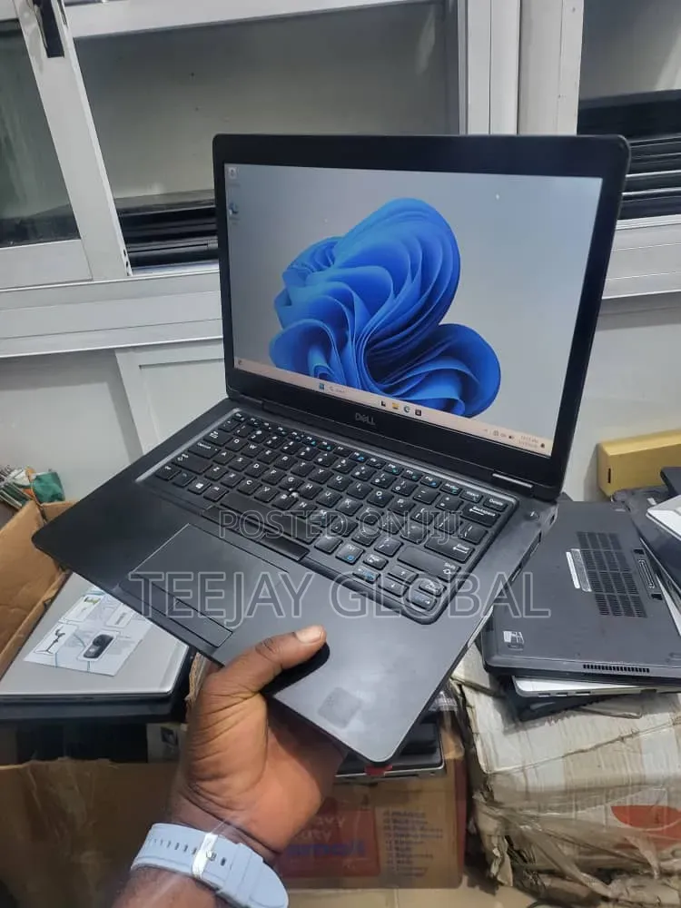 Laptop Dell Latitude 5490 8GB Intel Core i5 SSD 256GB