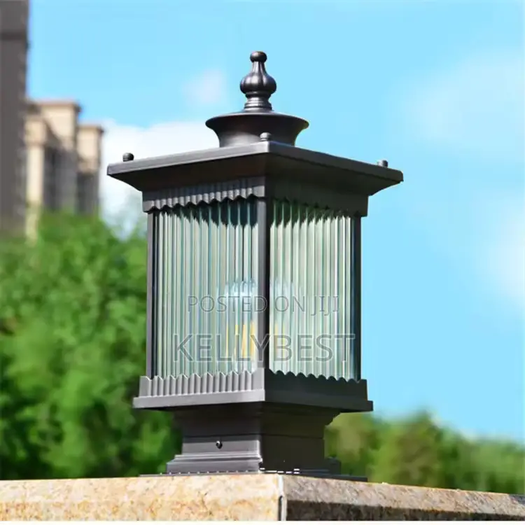 Pillar Gate Lamp