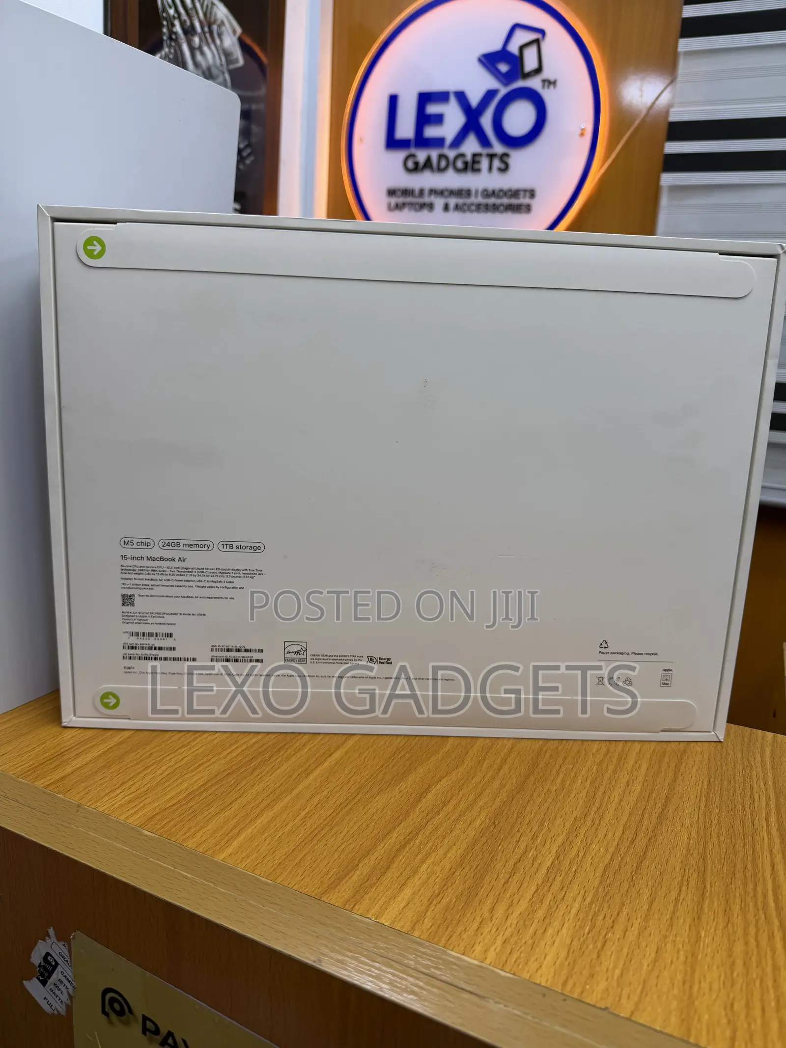 New Laptop Apple MacBook Air 2026 M5 15-inch 24GB Apple M5 SSD 1T