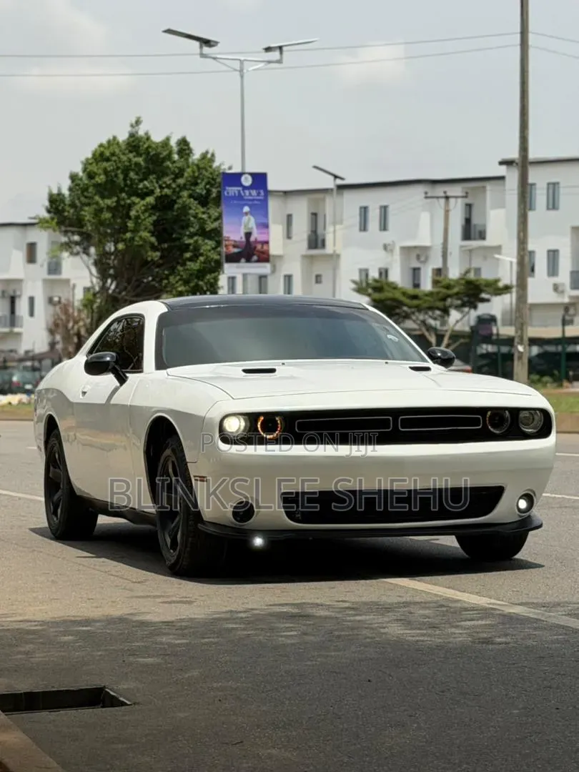 Dodge Challenger 2014 White