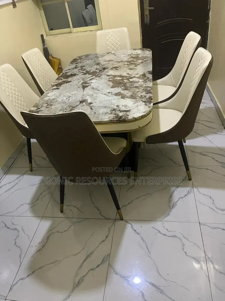 6 Seaters Dining Table Set Marble Top for Sell in Port Harcourt