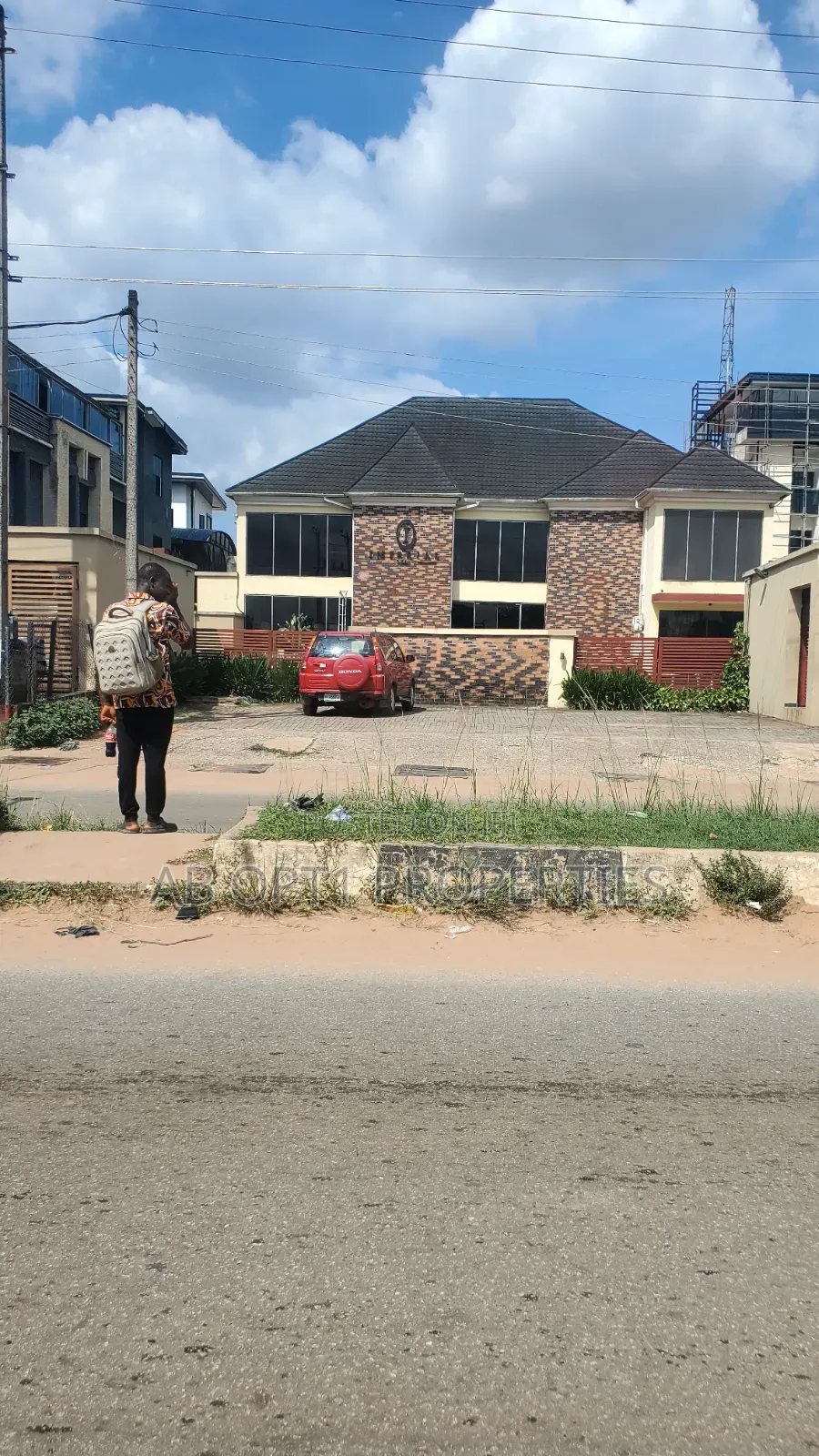 Functional Lounge/Club Along Ugbor Tarred Road For Sale
