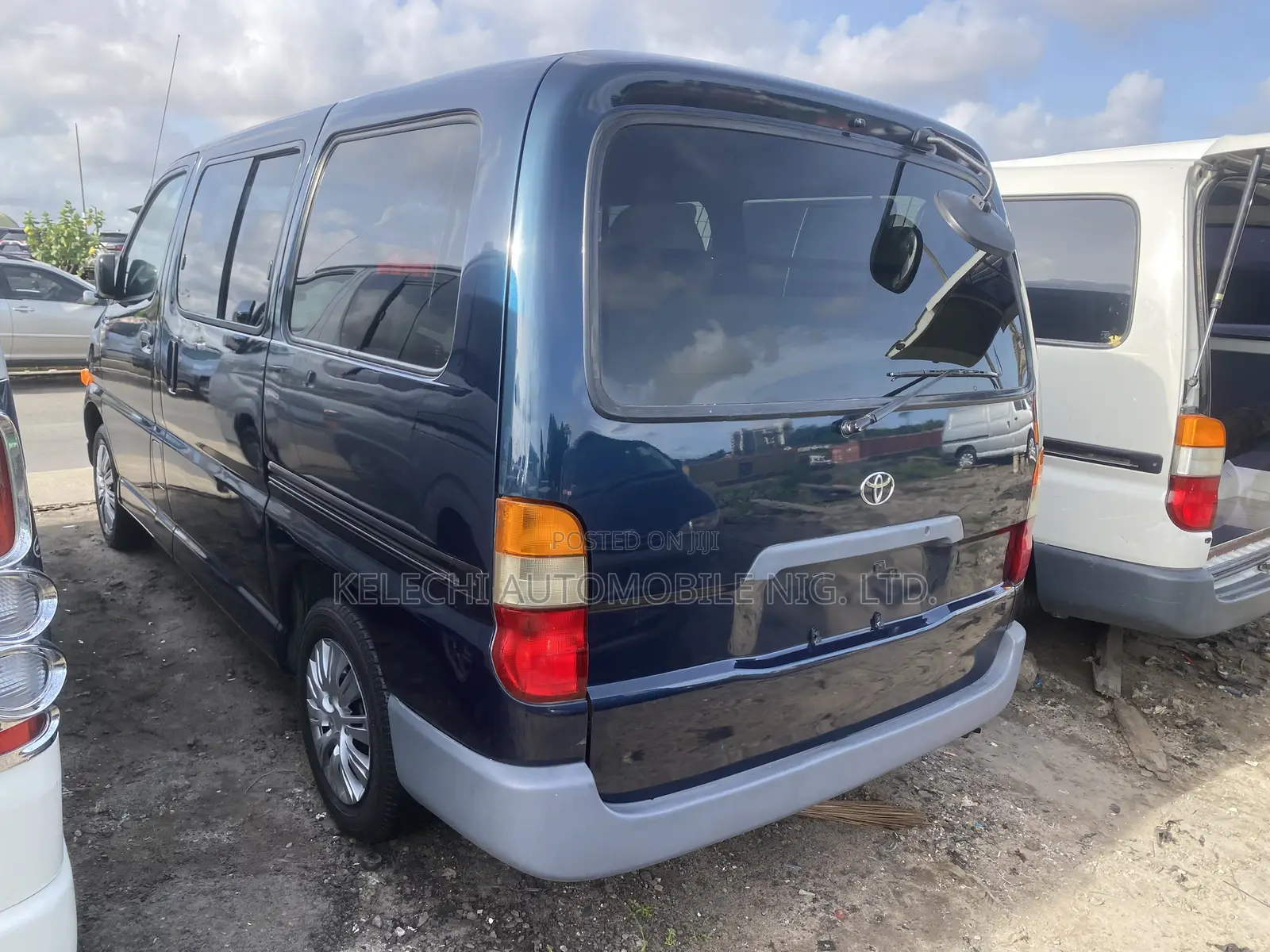 Toyota HiAce 2004 Grey