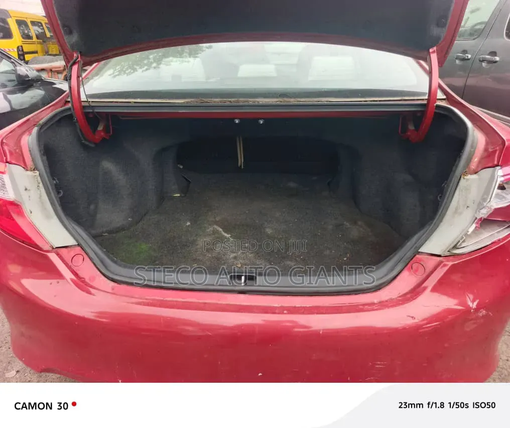 Toyota Camry 2012 Red