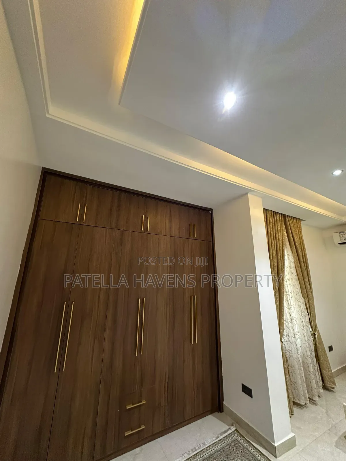 Furnished 6bdrm Duplex in Jahi for sale