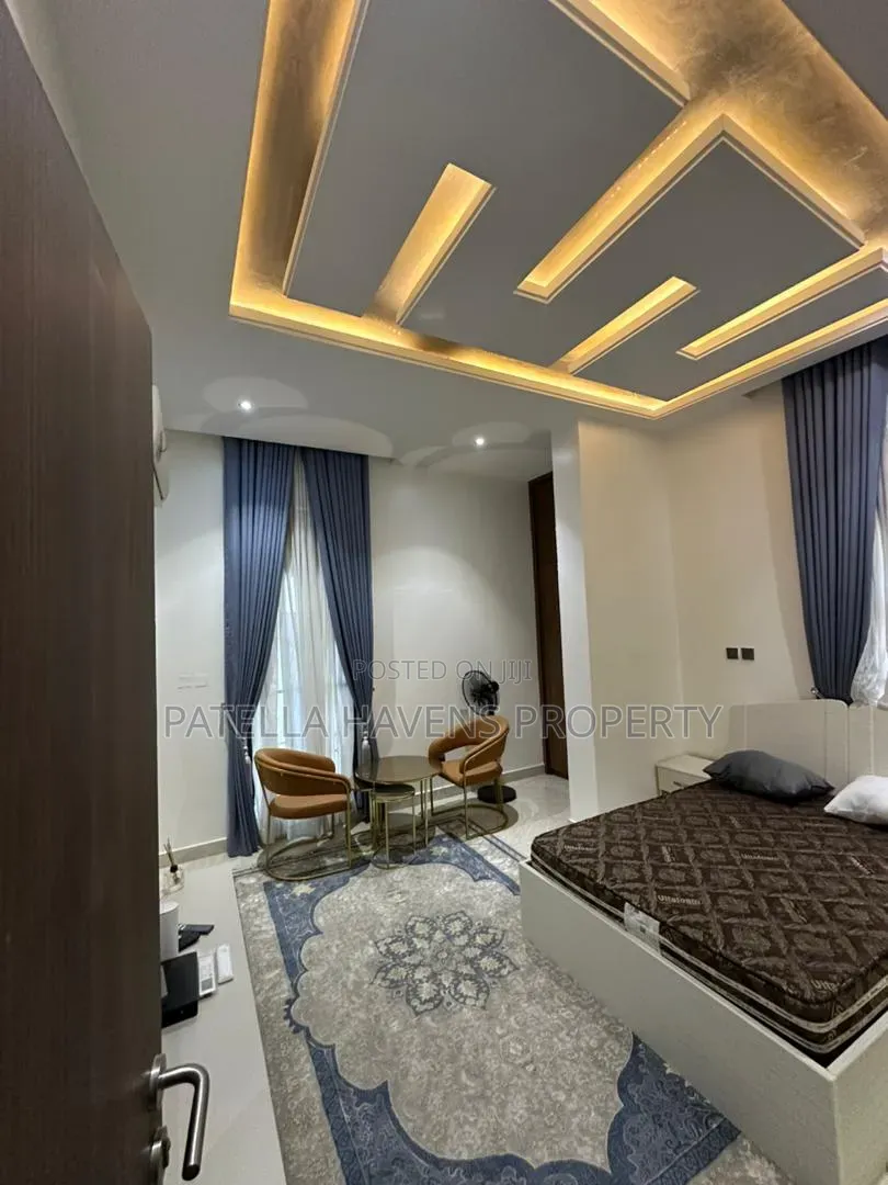 Furnished 6bdrm Duplex in Jahi for sale
