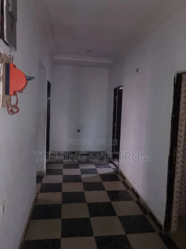 3bdrm Apartment in Benin City for rent